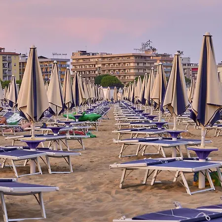 Διαμέρισμα Coastal Seaside Calm With Balcony *