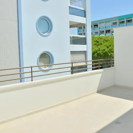 Coastal Seaside Calm With Balcony Apartment