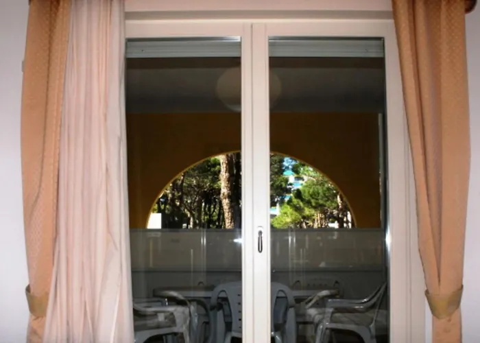 Апартаменти Coastal Seaside Calm With Balcony *